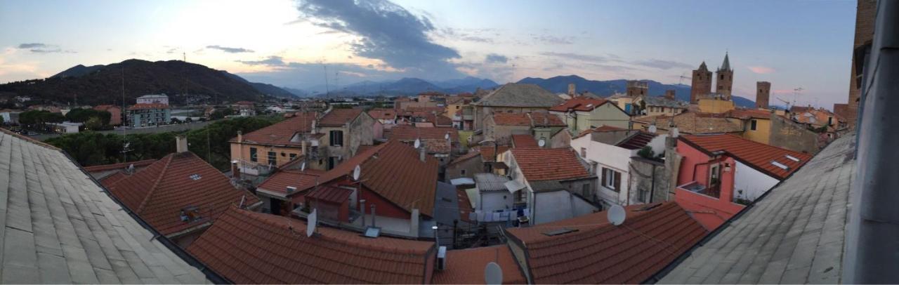 B&B Palazzo Oddo Albenga Ngoại thất bức ảnh