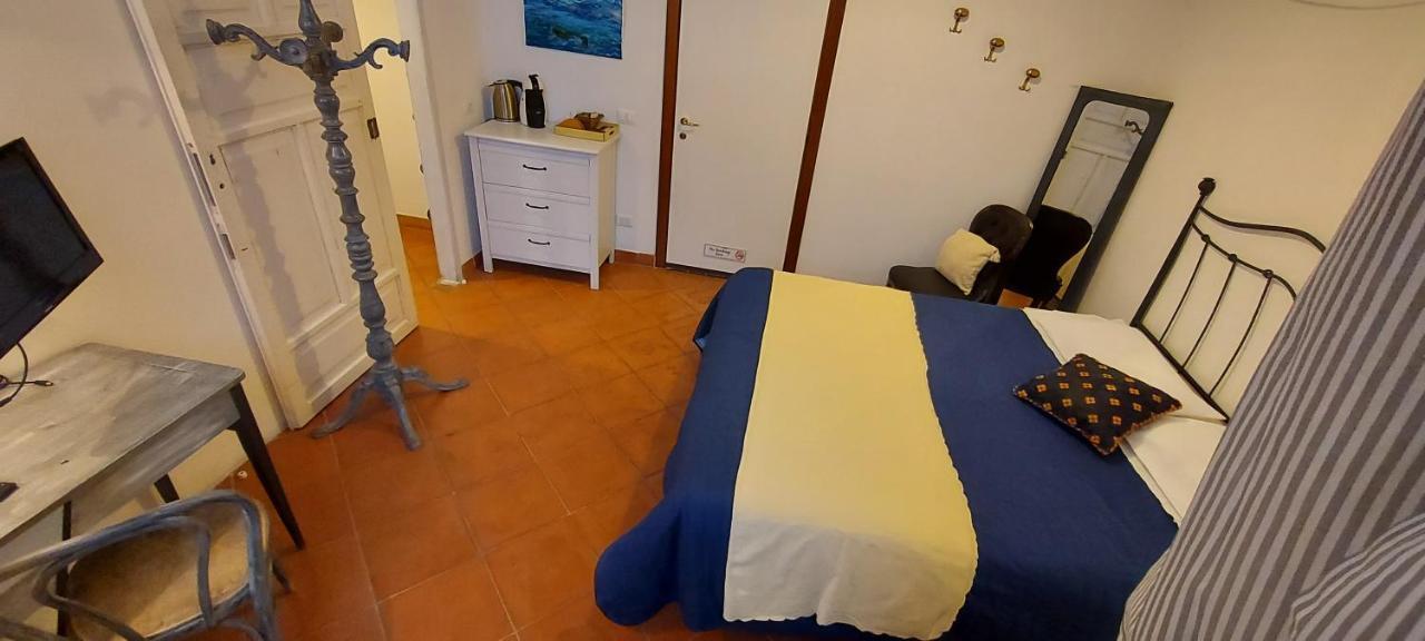 B&B Palazzo Oddo Albenga Ngoại thất bức ảnh